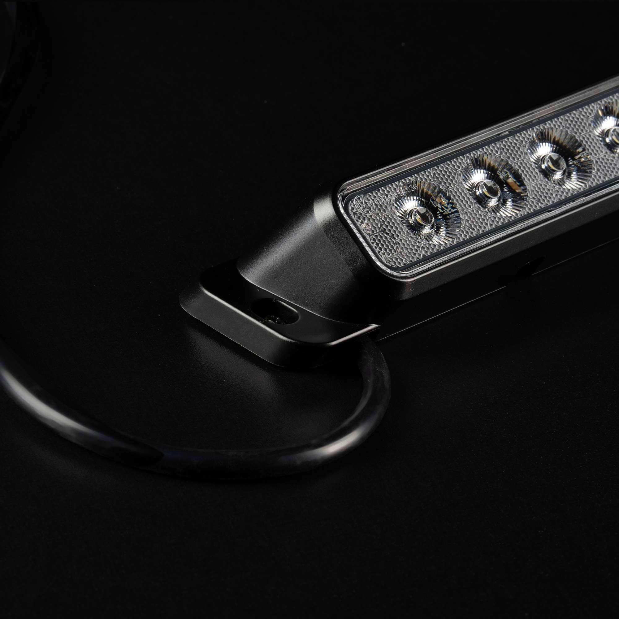 Strands NUUK E-LINE SCENE LIGHT 80W