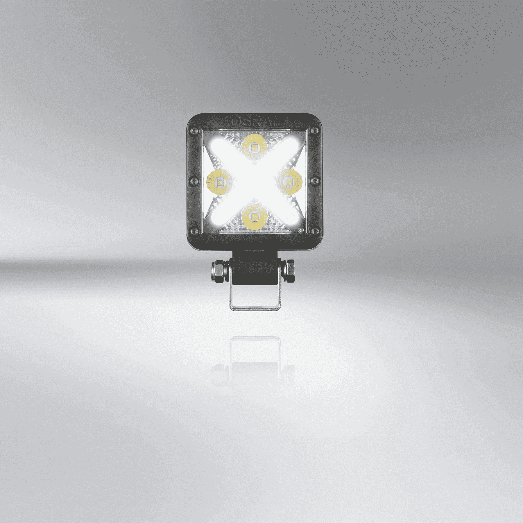 OSRAM LEDriving® Cube-X Wide & Accent mit Tagfahrlicht X SHAPE Arbeitsscheinwerfer Rückfahrscheinwerfer