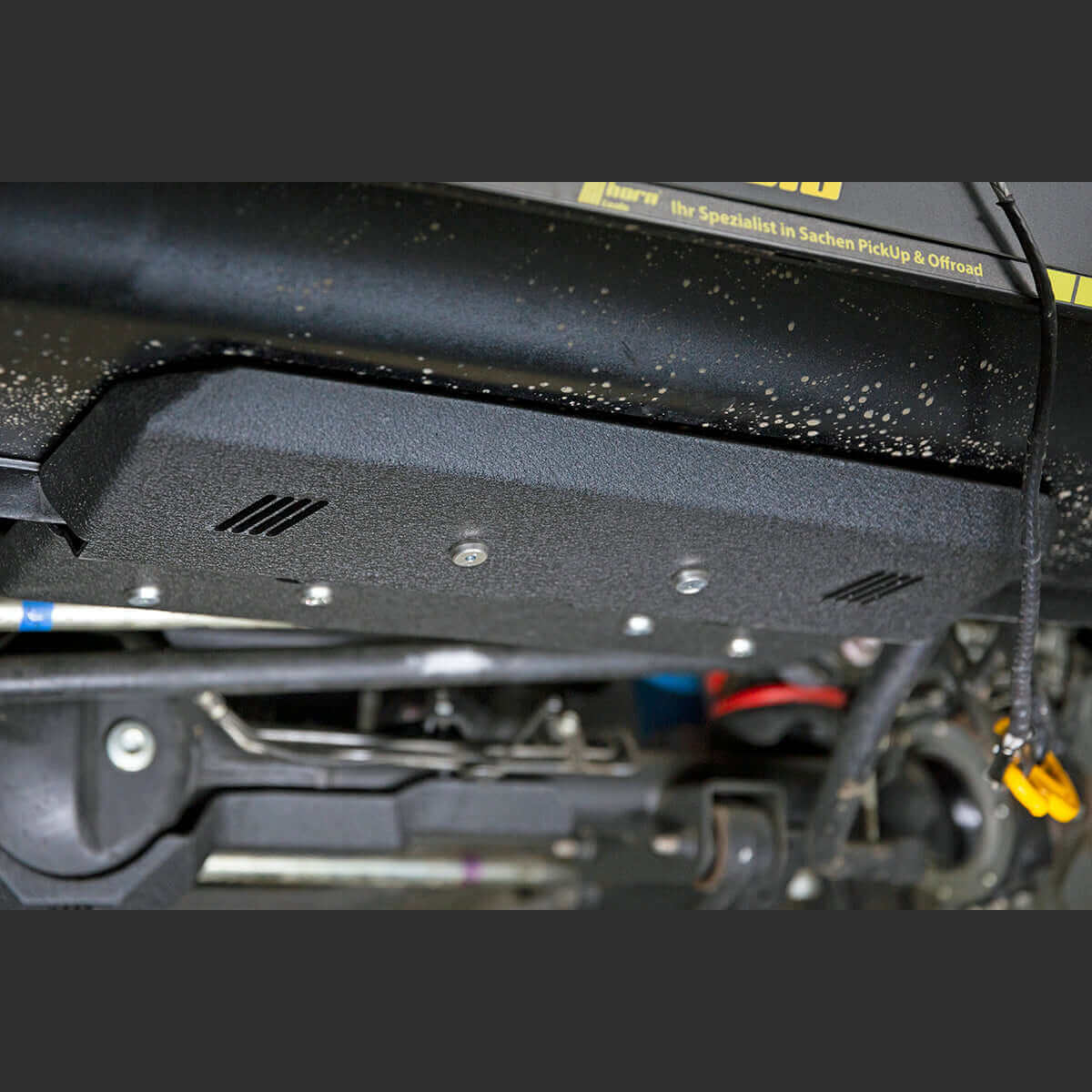 Unterfahrschutz Kühler in Verbindung mit Seilwinde für Suzuki Jimny GJ/HJ