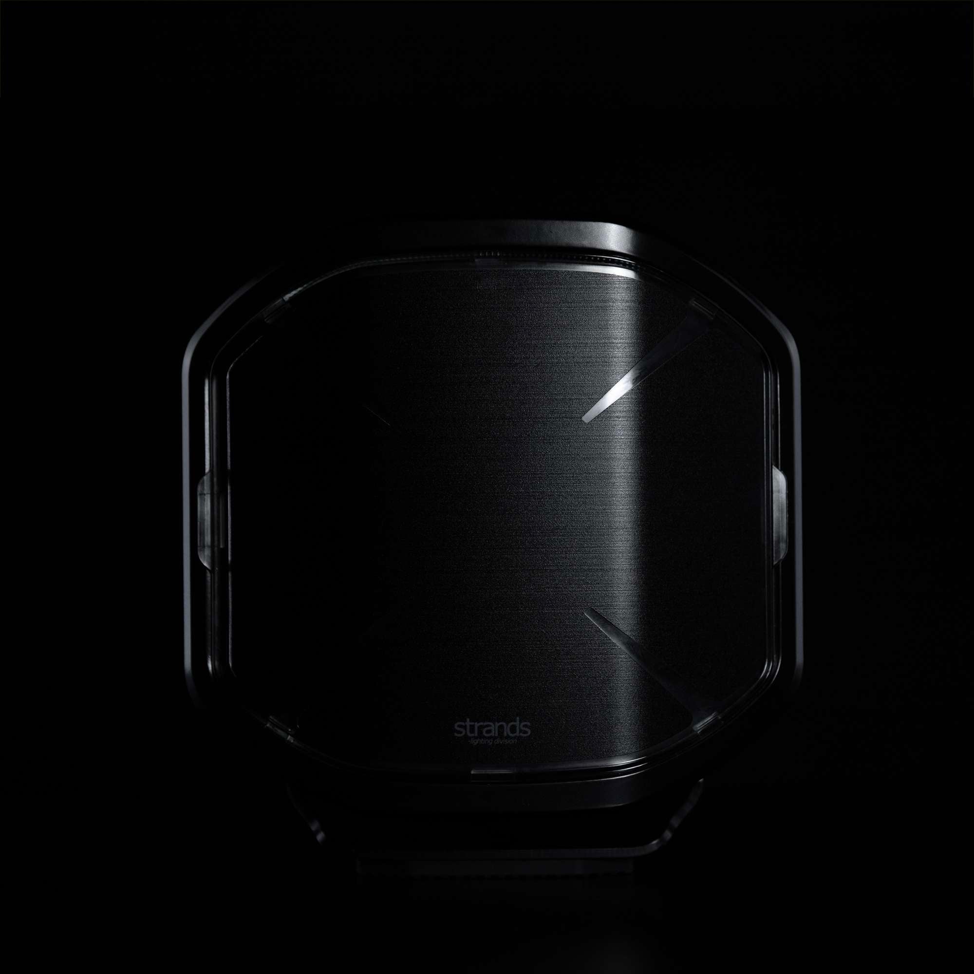 Strands SIBERIA X LENS COVER BLACK 9″