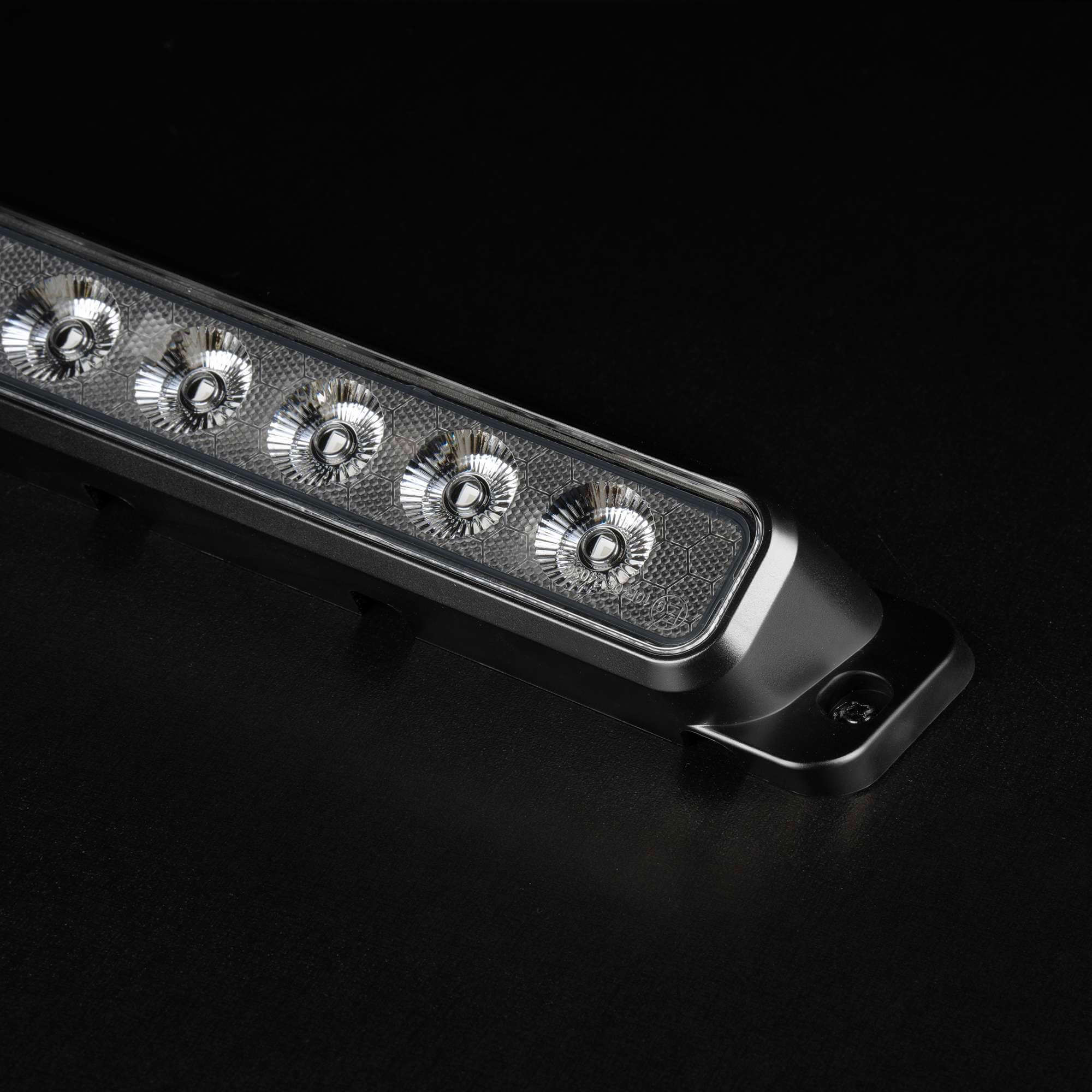 Strands NUUK E-LINE SCENE LIGHT 80W