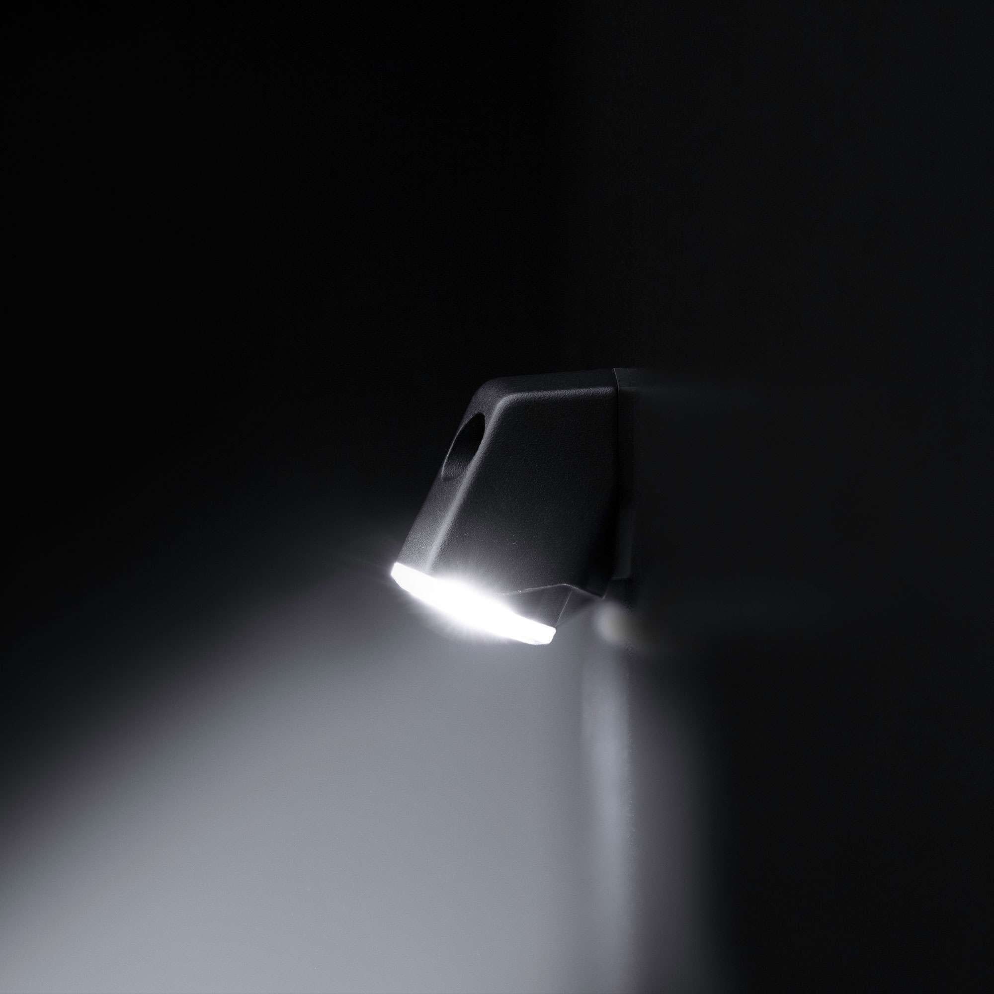 Strands FIREFLY SCENE LIGHT 30W